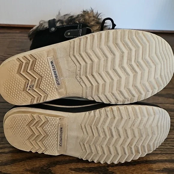 Sorel Joan Of Arctic Black Faux Fur Insulated Waterproof Winter Boots - Picture 9 of 12